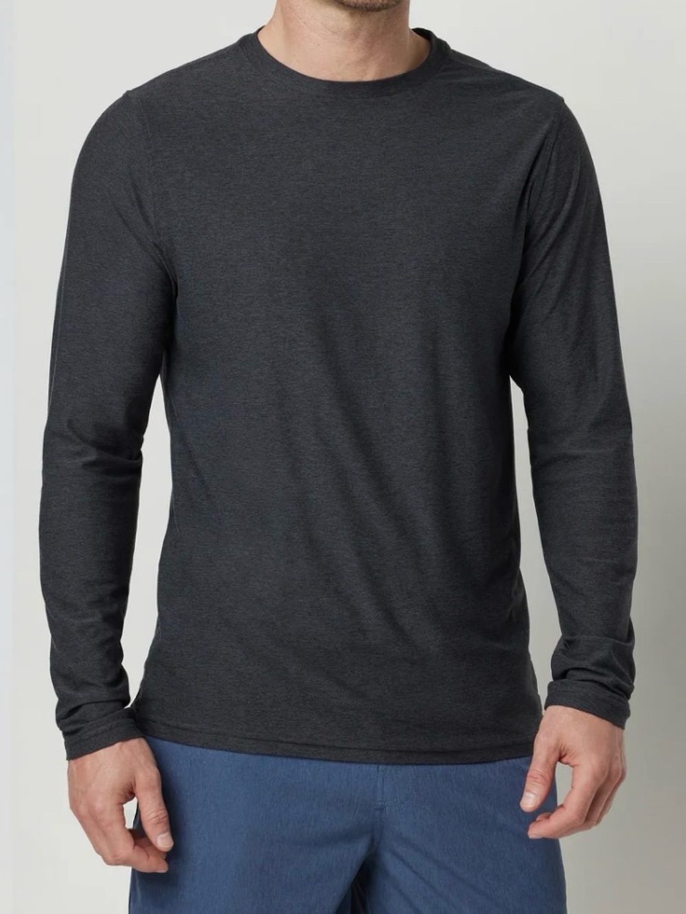 Vuori Shirt Mens Size XXL Strato Tech Performance Tee Long Sleeve Gray